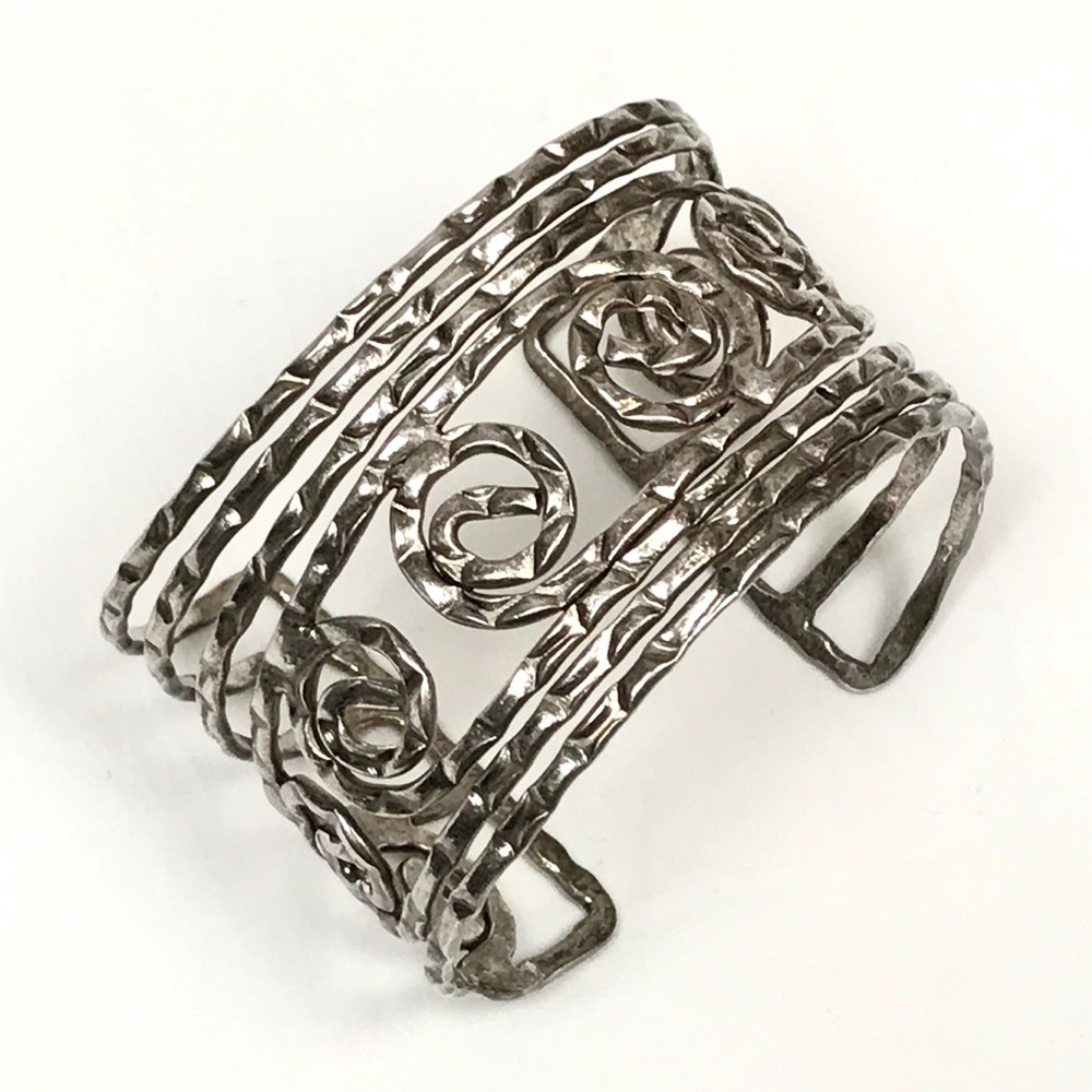 ⚡️3/$20 Vintage Artisan Style Scroll Cuff Bracelet